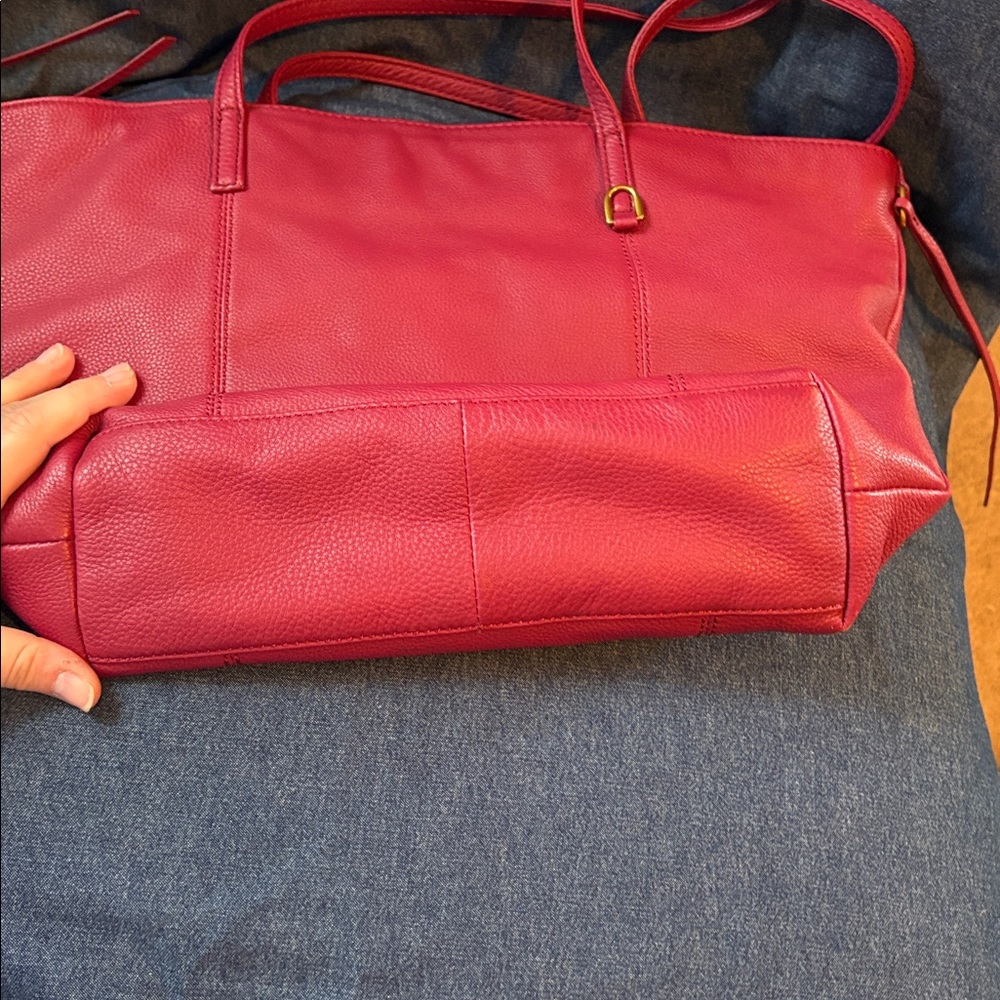 HOBO Kingston Tote - Picture 4 of 5